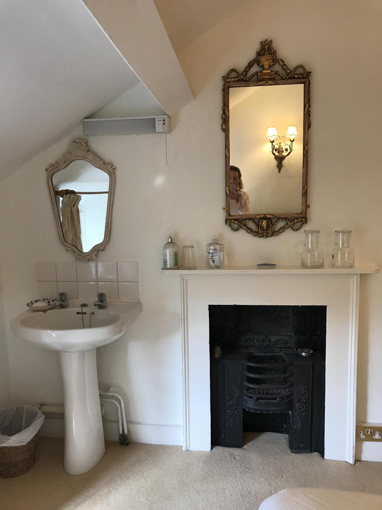 The Old School Bed & Breakfast Bicester Oda fotoğraf
