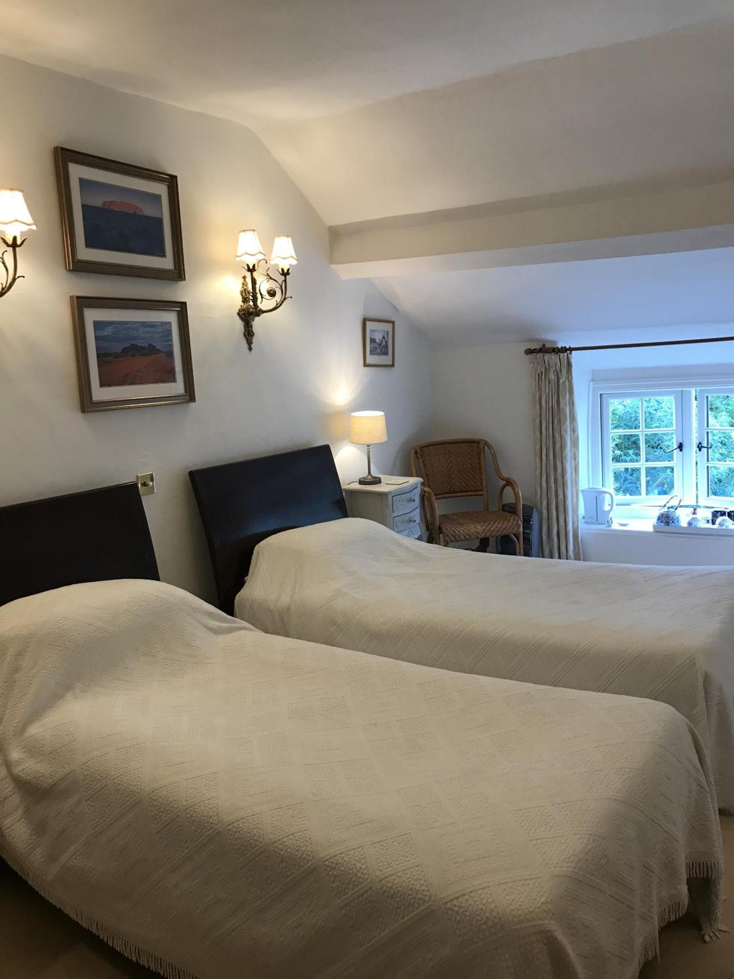 The Old School Bed & Breakfast Bicester Oda fotoğraf